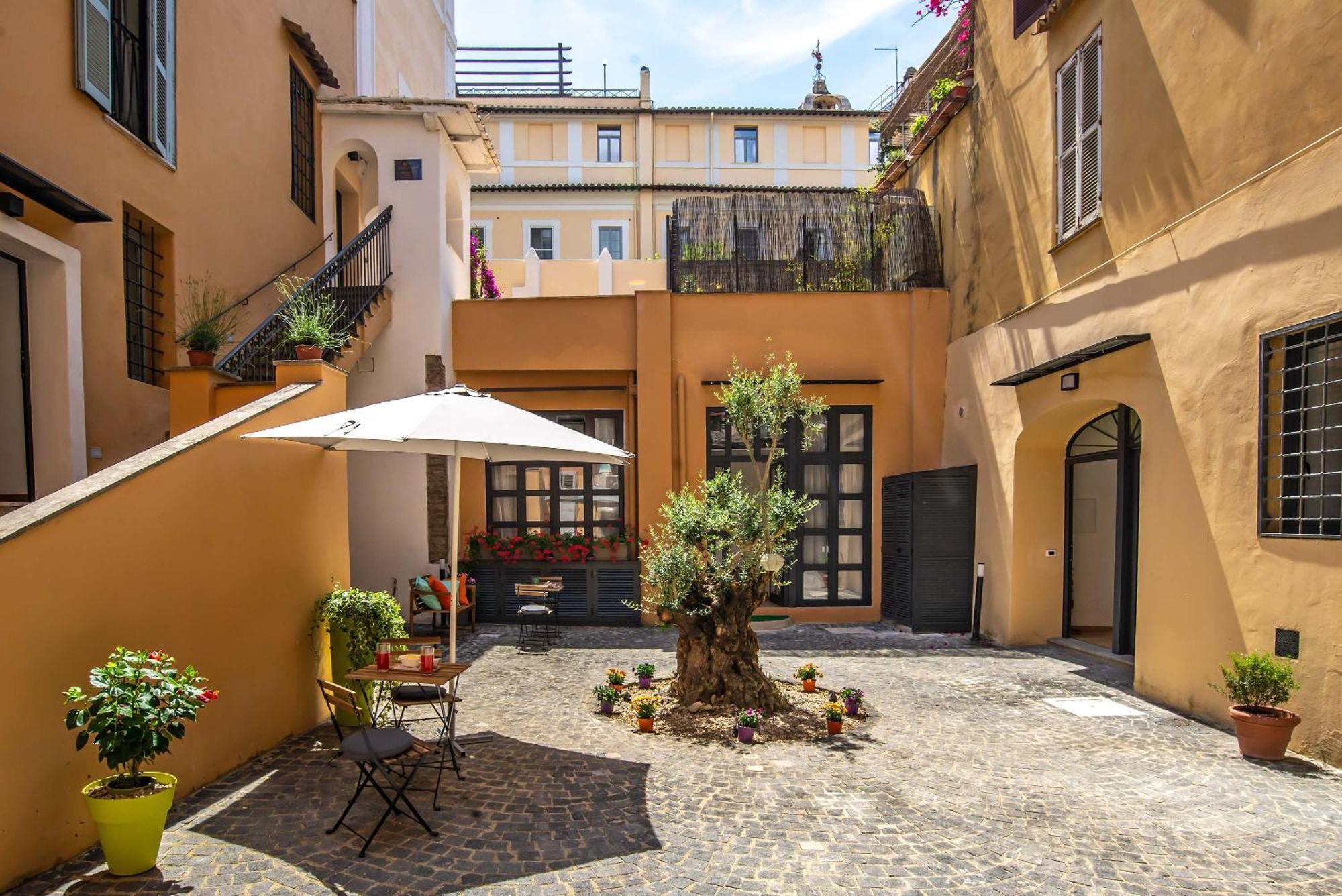 Navona Essence Hotel — Photos 1
